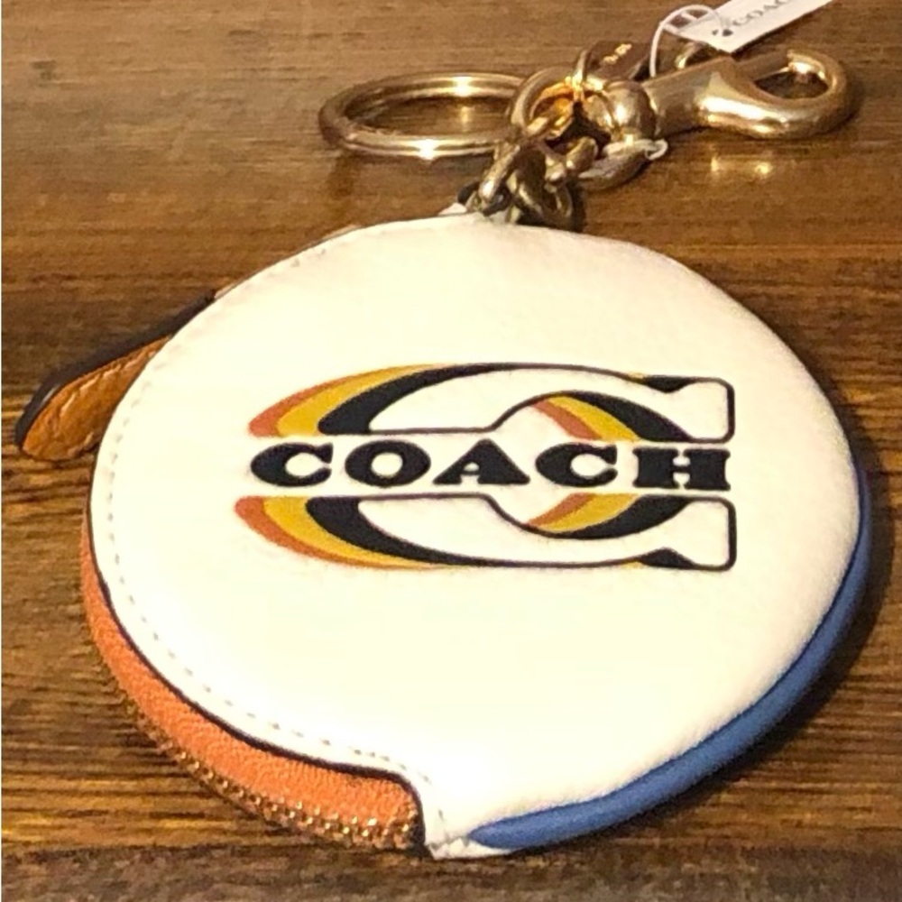 NWT-Coach-Circular Leather Coin Pouch-Coach Stamp Print-$128 - Picture 4 of 11